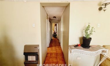 Casa en Venta en Los Espinos / Catillo Urizar