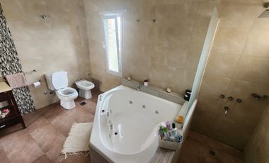 VENTA DE CASA EN Juana Koslay