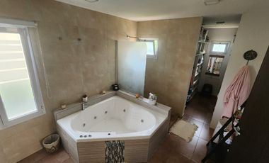 VENTA DE CASA EN Juana Koslay