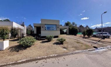 VENTA DE CASA EN Juana Koslay