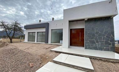 VENTA DE CASA EN Juana Koslay