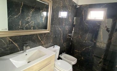 VENTA DE CASA EN Juana Koslay