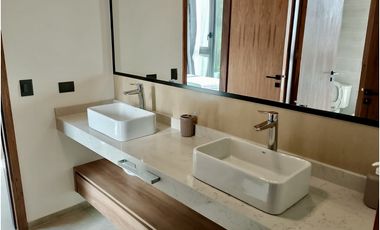 PINAMAR - CASA DE CATEGORIA  TRES CARABELAS