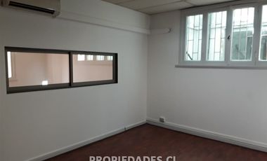 Oficina en Arriendo en Providencia / Manuel Montt