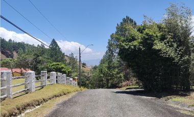VENTA DE CASA EN ALTOS DEL MARIA