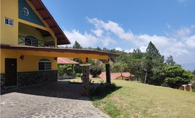 VENTA DE CASA EN ALTOS DEL MARIA