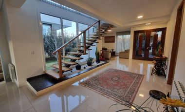 VENTA DE CASA EN Juana Koslay