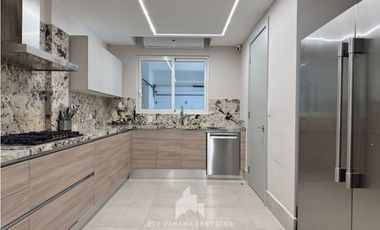 CASA REMODELADA EN VENTA | SANTA MARIA GOLF