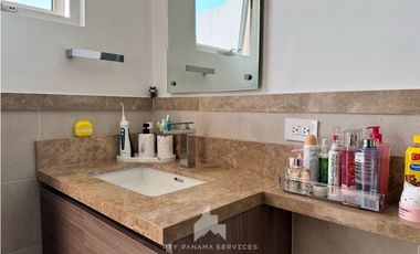 CASA REMODELADA EN VENTA | SANTA MARIA GOLF