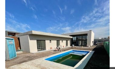 Casa en venta de 3 dormitorios a estrenar en San Felipe