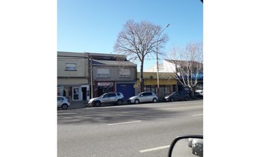 VENTA EN BLOCK LOCAL CON VIVIENDA S/ AV. COLON AL 4665