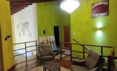 VENDE casa nueva 10x37,50 Barrio La Alborada