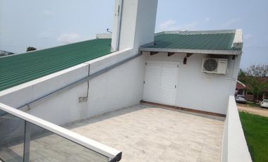 VENDE casa nueva 10x37,50 Barrio La Alborada