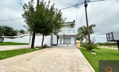 VENDE casa nueva 10x37,50 Barrio La Alborada