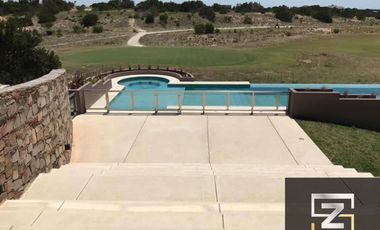 Casa en venta de 5 dormitorios en Costa Esmeralda Golf 1