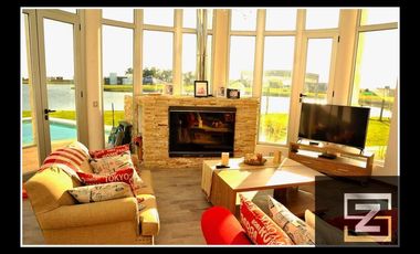 Casa en alquiler con salida a la laguna en Horizontes al Sur