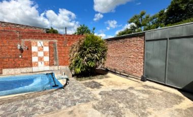 VENDE casa en Barrio Lote 4 sobre asfalto