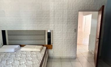 VENDE casa en Barrio Lote 4 sobre asfalto