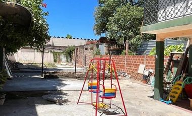 VENDE casa 10x50 sobre Eva Perón