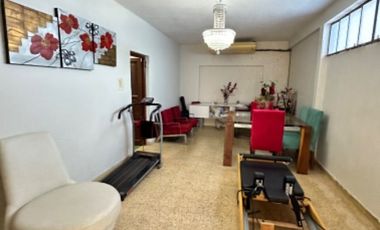 VENDE casa 10x50 sobre Eva Perón