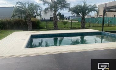 Importante propiedad con ascensor en venta Lagos de Canning