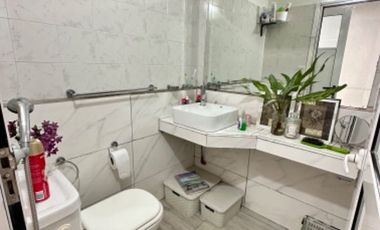 VENDE casa en esquina Barrio Incone 370m2.