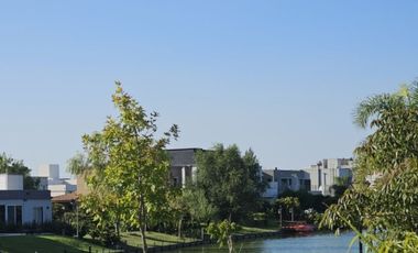 Casa en venta de 5 dormitorios en Nuevo Quilmes