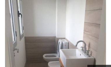 Casa en alquiler de 4 dormitorios c/ cochera en La Providencia Resort & Country Club