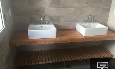 Casa en alquiler de 4 dormitorios c/ cochera en La Providencia Resort & Country Club