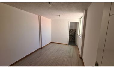 VENTA CASA ESTRENO, CONJUNTO MITAD DEL MUNDO