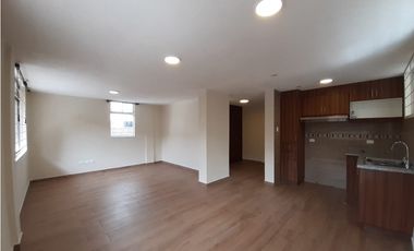 RENTA SUITE CON ESTUDIO, SECTOR QUICENTRO NORTE, CENTRO NORTE QUITO