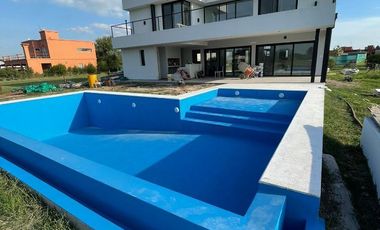 Casa en venta de 4 dormitorios a estrenar en San Lucas