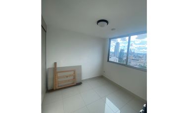 ALQUILER APATAMENTO SEMI AMOBLADO CARRASQUILLA