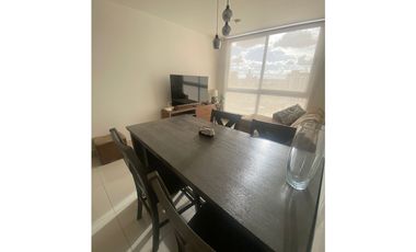 ALQUILER APATAMENTO SEMI AMOBLADO CARRASQUILLA