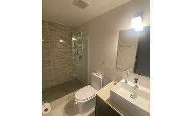 ALQUILER APATAMENTO SEMI AMOBLADO CARRASQUILLA