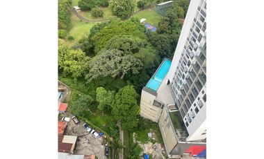 ALQUILER APATAMENTO SEMI AMOBLADO CARRASQUILLA