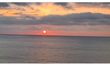 VENTA SUITE, EDIFICIO SEGURO, PLAYA ATACAMES, ESMERALDAS