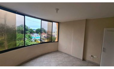 VENTA SUITE, EDIFICIO SEGURO, PLAYA ATACAMES, ESMERALDAS