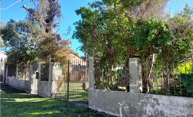 VENTA LOTE CON CASA A RECICLAR - BARRIO COLINAS PERALTA RAMOS