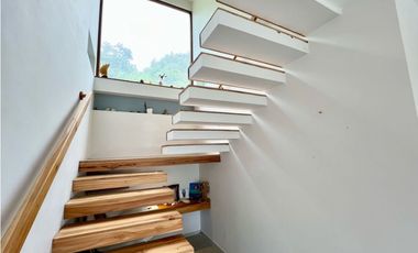 Casa 3 dormitorios con piscina y vista al mar Ayampe