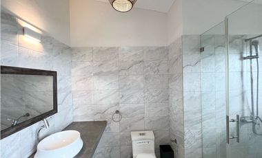 Casa 3 dormitorios con piscina y vista al mar Ayampe