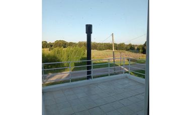 VENTA CASA 3 AMB. CON PARQUE APTO CREDITO Bº RESIDENCIAL EN MIRAMAR