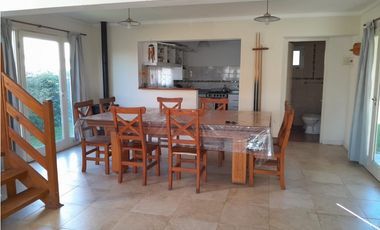 VENTA CASA 3 AMB. CON PARQUE APTO CREDITO Bº RESIDENCIAL EN MIRAMAR