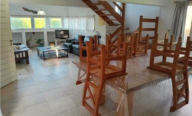 VENTA CASA 3 AMB. CON PARQUE APTO CREDITO Bº RESIDENCIAL EN MIRAMAR