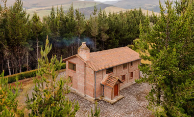 HACIENDA DE  62 HECTREAS A 30 MINUTOS DE CAYAMBE