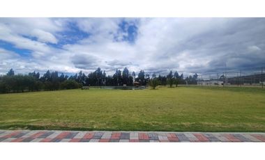 🌳 ¡Lote Exclusivo en Tabacundo en Urbanización La Pradera🌟