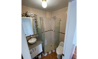 🌆 **¡Departamento en venta en el Edificio Crisja, Quito!** 🌆