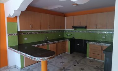 CASA EN VENTA EN COTACACHI