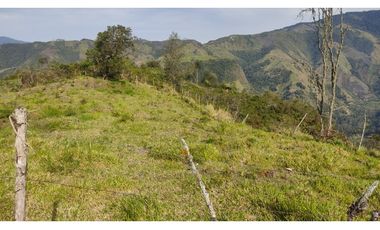 PROPIEDAD DE VENTA EN INTAG