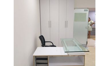 OFICNA PARA ARRIENDO EN MPNTERA EN CENTRO DE NEGOCIOS